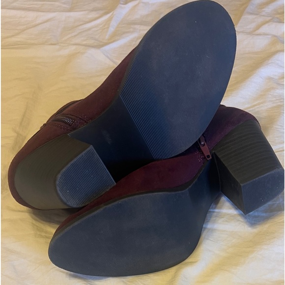 Burgundy Bootie - Picture 3 of 3